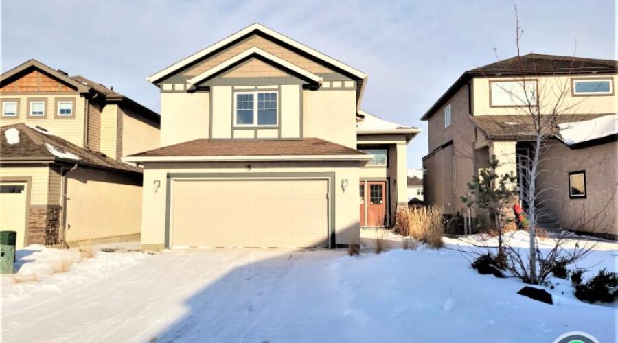 15 Larry Vickar Drive | Devonshire Village | “I WORK HARD” | Houses for Sale | Winnipeg | Winnipeg Home For Sale Listing 🏡
