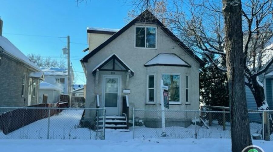 Completely renovated perfect starter home or rental property! | Houses for Sale | Winnipeg | Winnipeg Home For Sale Listing 🏡
