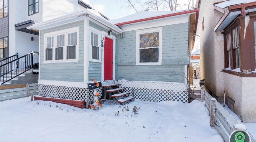 OPEN HOUSE! Jan 21st 12-2pm! 604 Kylemore Ave, Lord Roberts | Houses for Sale | Winnipeg | Winnipeg Home For Sale Listing 🏡